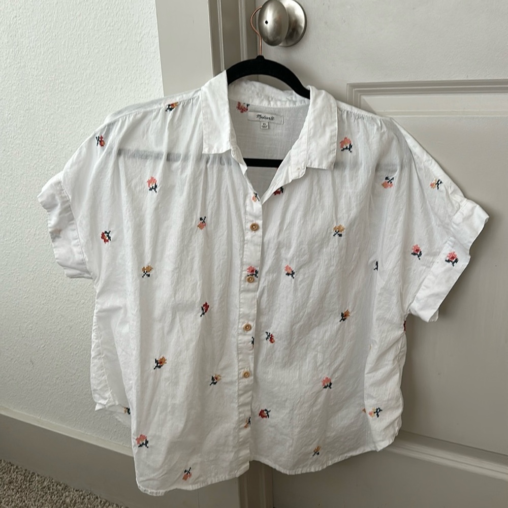 Madewell embroidered floral button down blouse